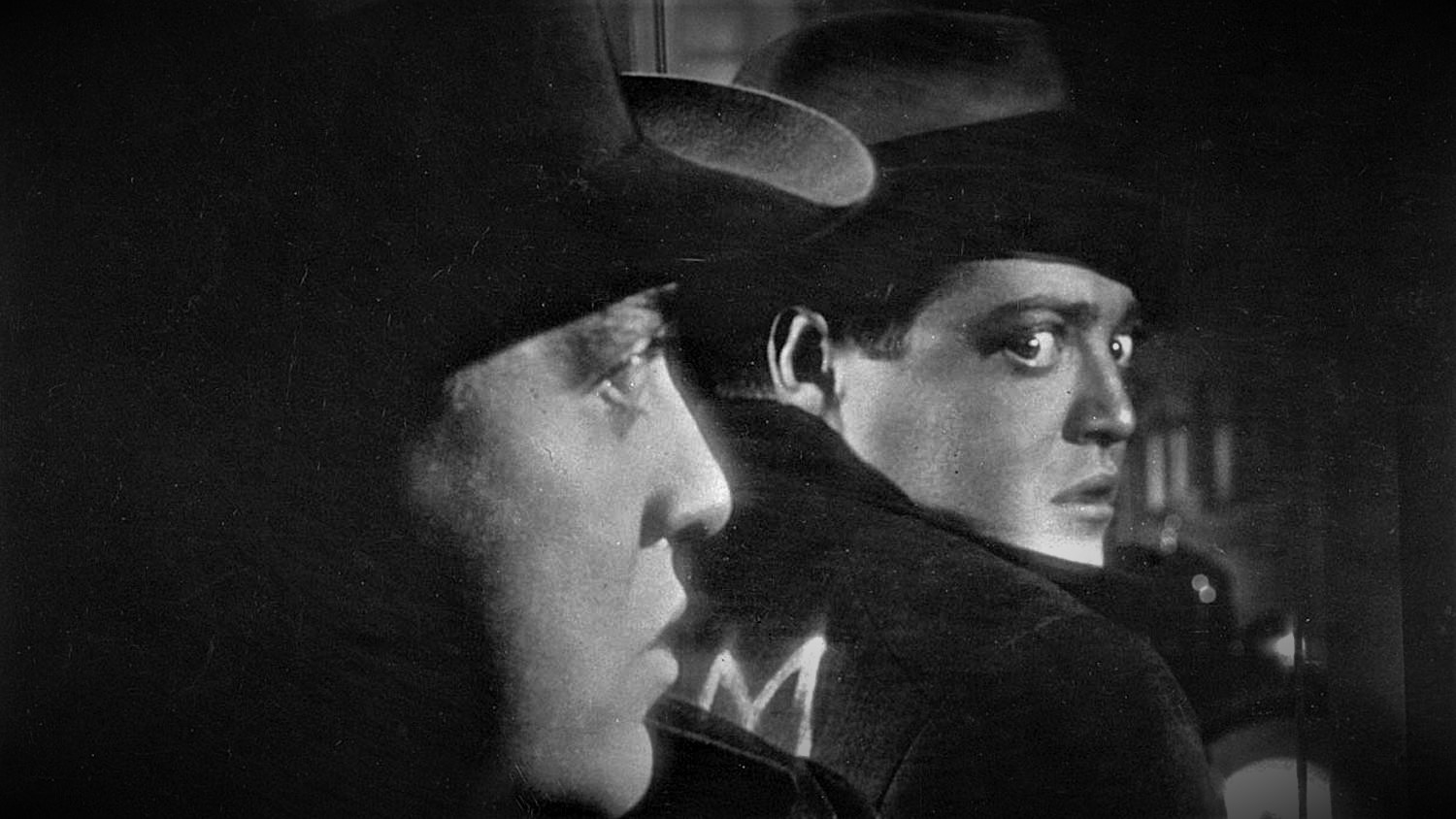 M films me. М убийца фильм 1931. М Фриц Ланг 1931. Фильм м Ланг. Город ищет убийцу 1931.
